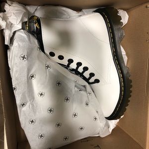 Dr. Martens Luana Boots